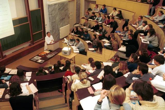 Система образования в чешской республике : центр образования smart school-обучение в чехии