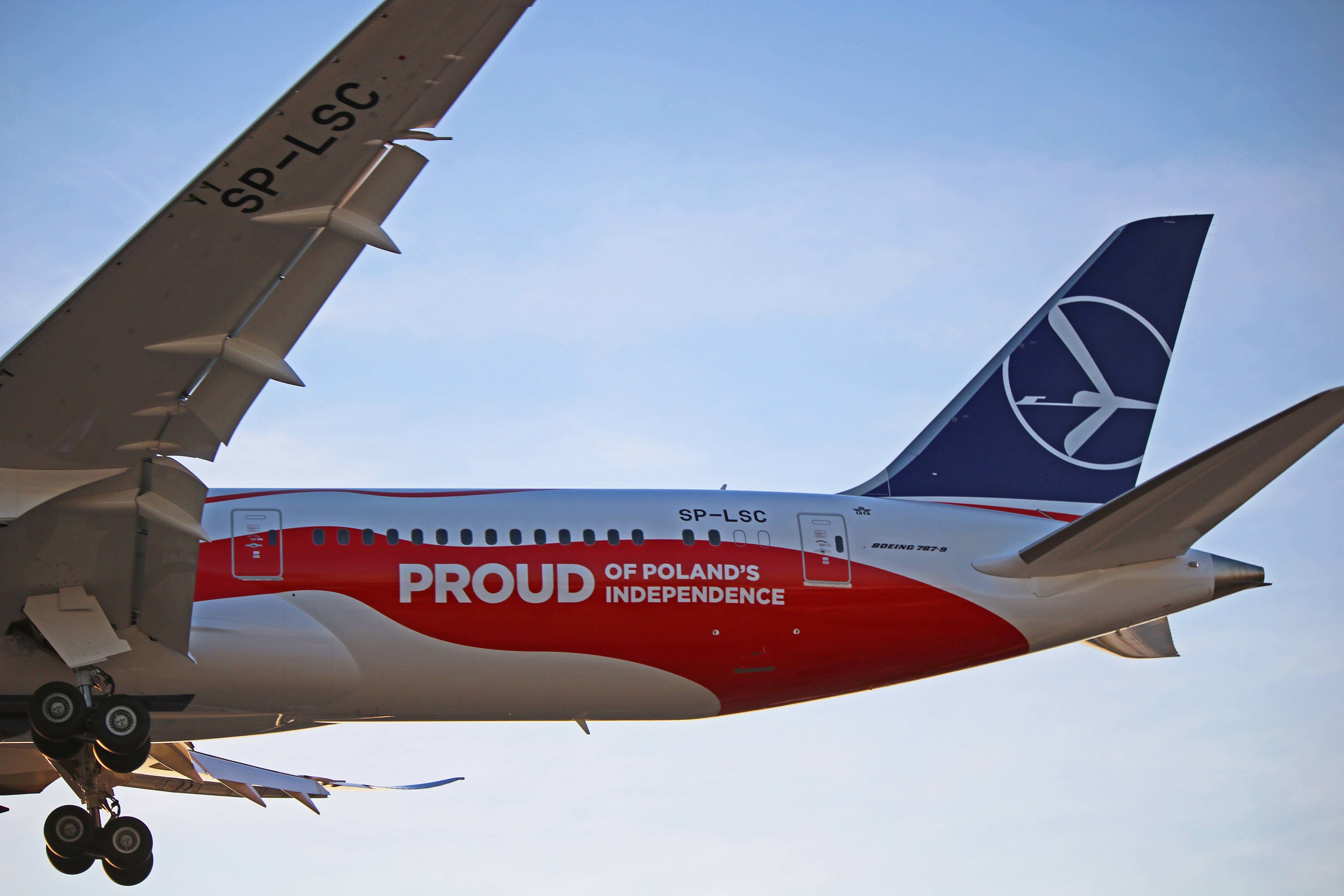 Lot polish airlines википедия