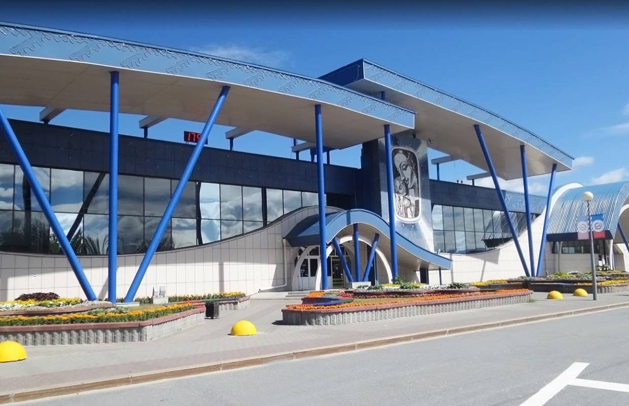 Аэропорт сургут: расписание рейсов на онлайн-табло, фото, отзывы и адрес