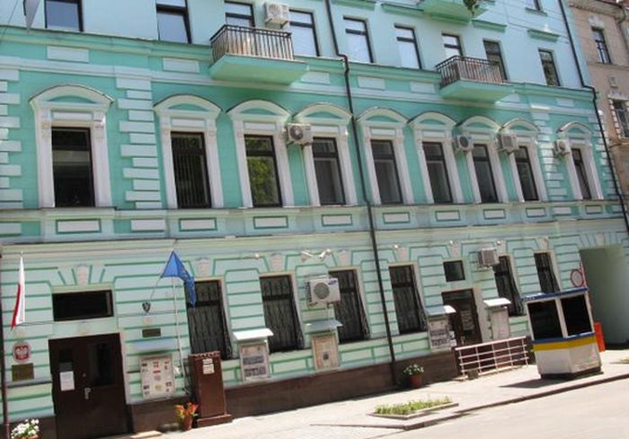 Посольство польши в украине
