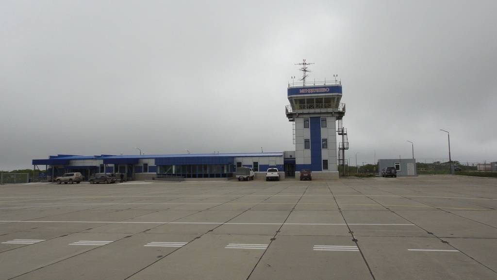 Аэропорт южно-курильск (менделеево): расположение, транспортное сообщение, табло и другая справочная информация
