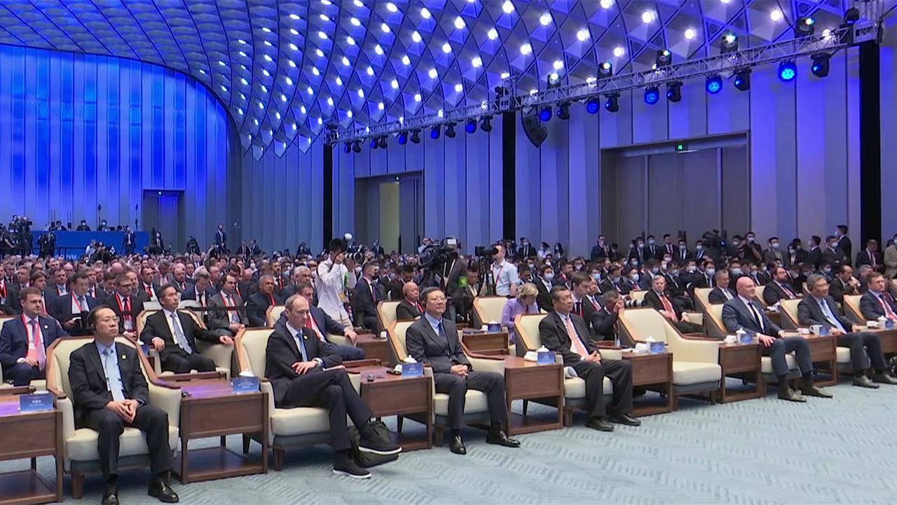 Работа в китае в 2021 году