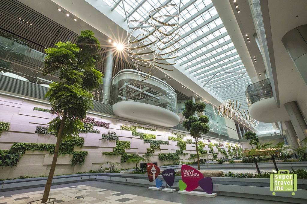 Аэропорт сингапура чанги (singapore changi airport): обзор сингапурского аэропорта, как до него добраться и куда можно улететь, отзывы пассажиров
