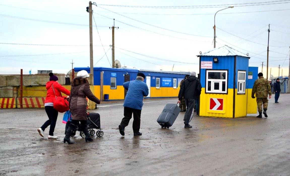 Депортация и выдворение из украины иностранных граждан: изучаем подробно