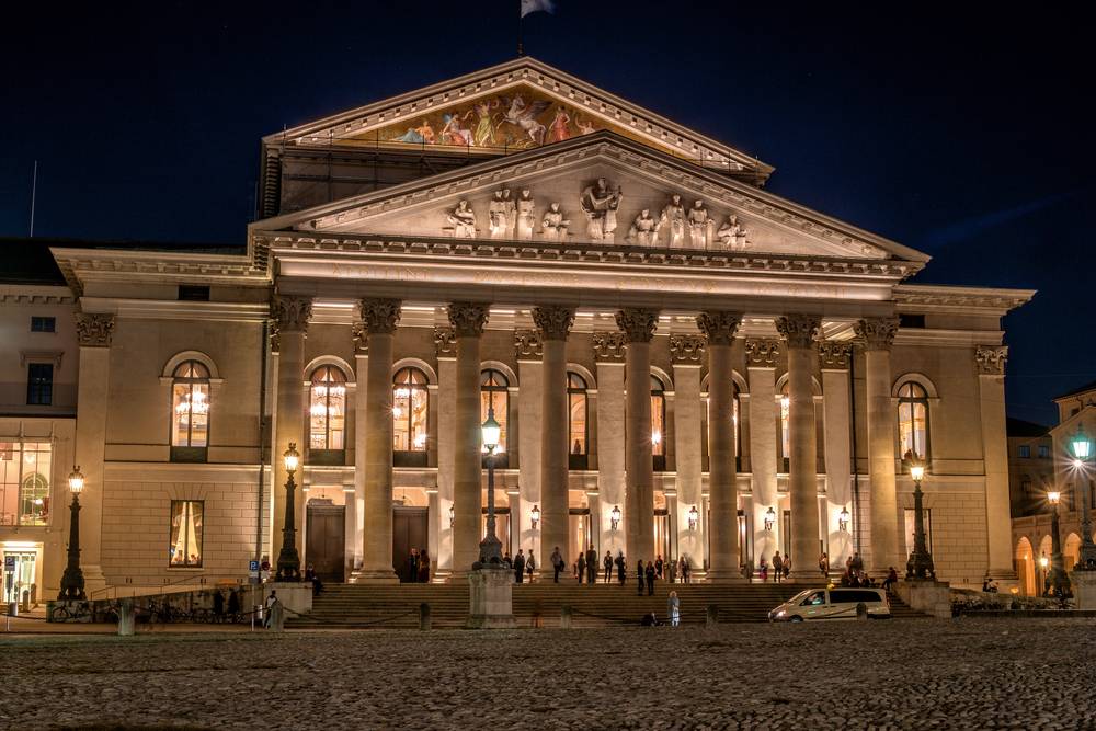 Bayerische staatsoper - баварская государственная опера