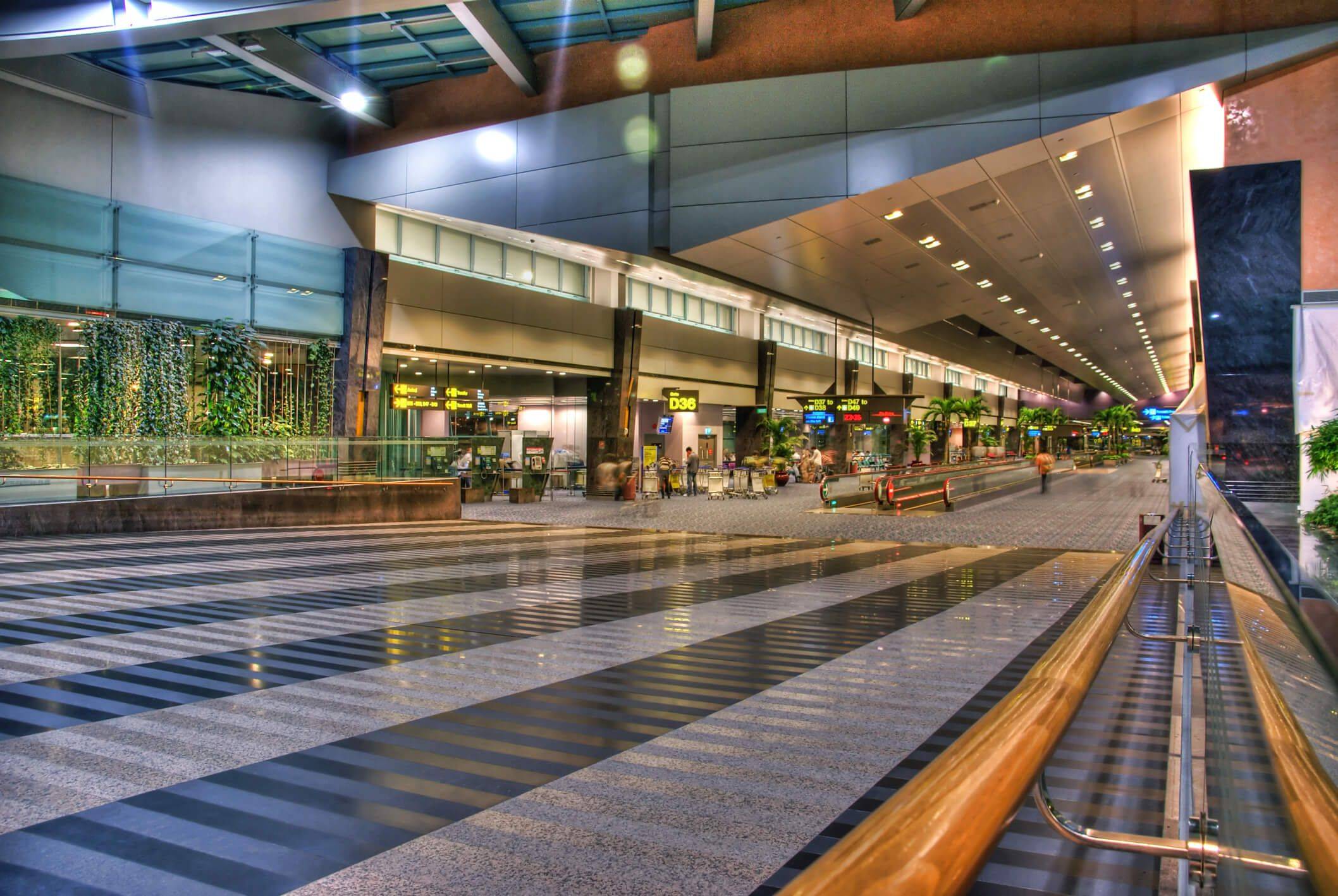 Чанги на русском языке. Сингапур Changi Airport. Аэропорт Чанги (Changi). Сингапурский аэропорт Чанги (Changi) архитектура. Аэропорт Сингапур терминалы.