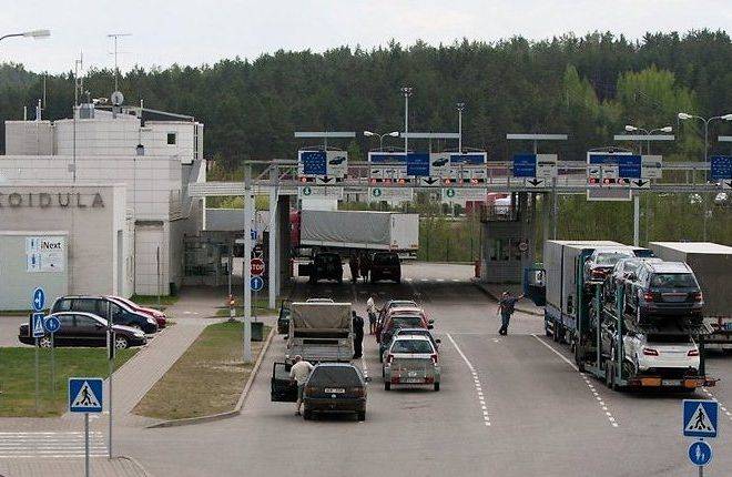 Помогите пожалуйста, не могу понять - для проезда из россии в эстонию (нарвы) можно ли(нужно ли) делать электронное бронирование в очереди? - советы, вопросы и ответы путешественникам на трипстере
