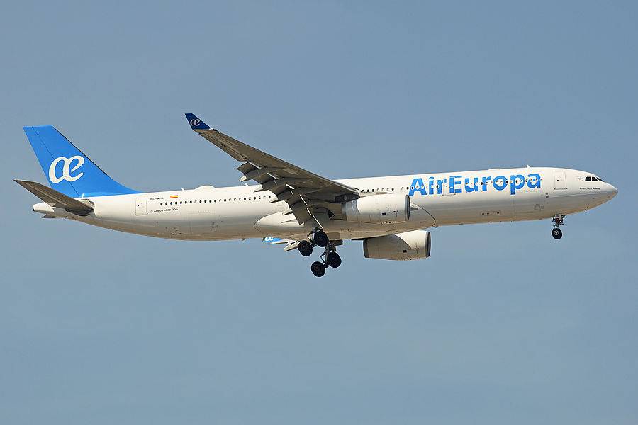 Испанская авиакомпания air europa