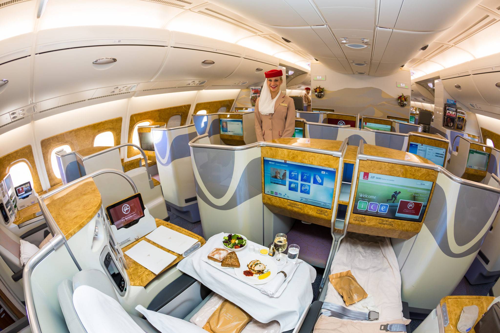 Бизнес класс авиакомпании эмирейтс (emirates airlines - ek): описание, сервис на борту и в аэропорту