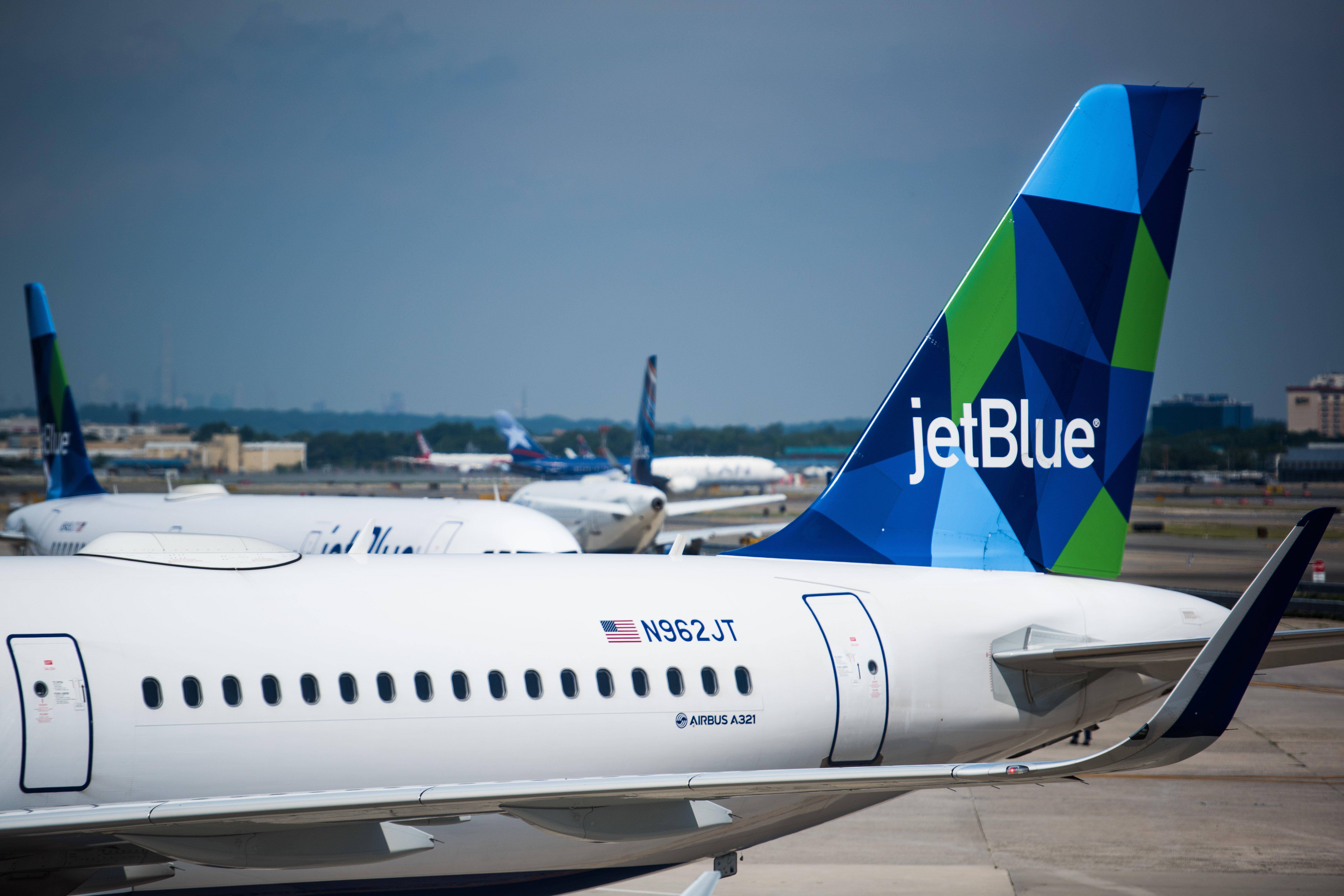 Джетблу эйрвэйз - отзывы пассажиров 2017-2018 про авиакомпанию jetblue airways