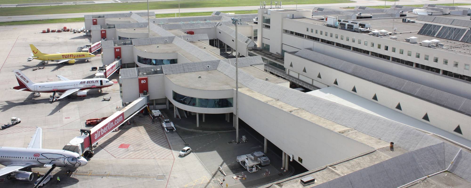 Невероятный современный аэропорт пальма-де-майорка