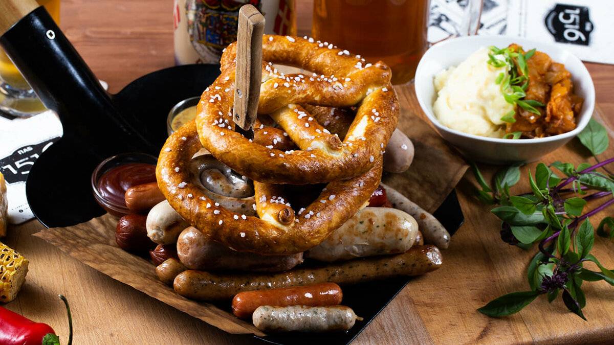 Немецкие белые колбаски васвурст